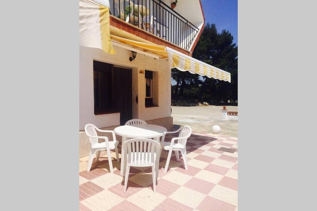 Apartamento Entre La Playa Y La Montana Calafell Exterior photo