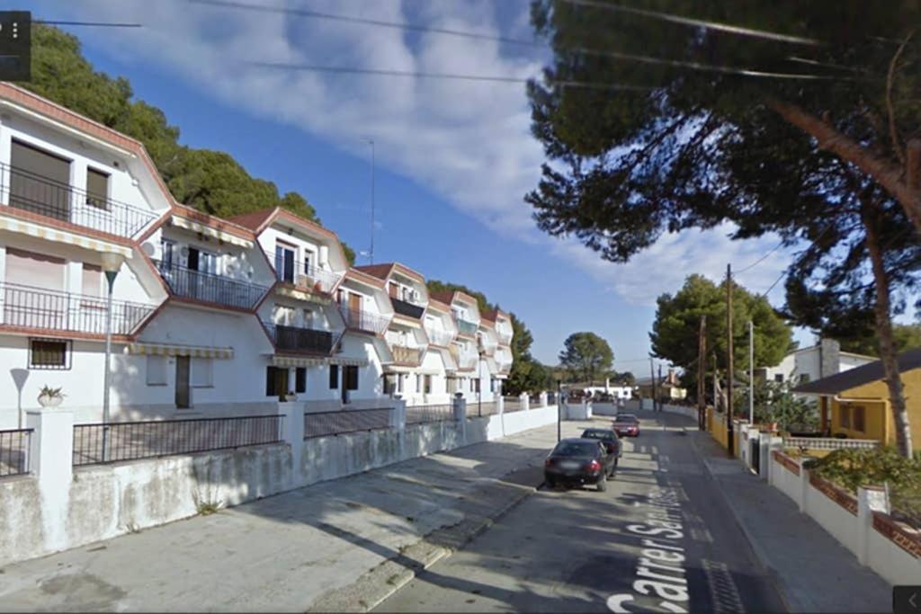 Apartamento Entre La Playa Y La Montana Calafell Exterior photo